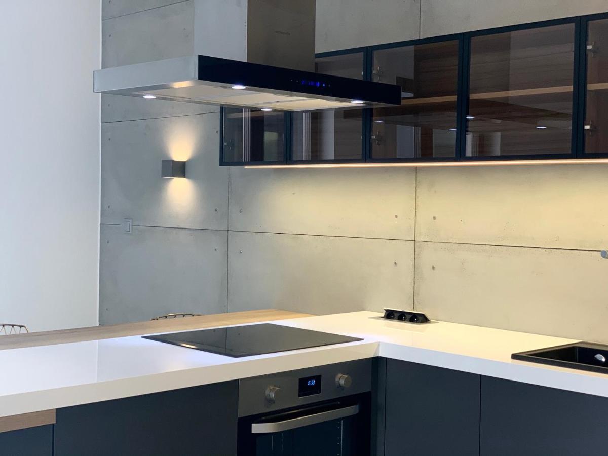 El Apartments - Antares พอซนาน ภายนอก รูปภาพ