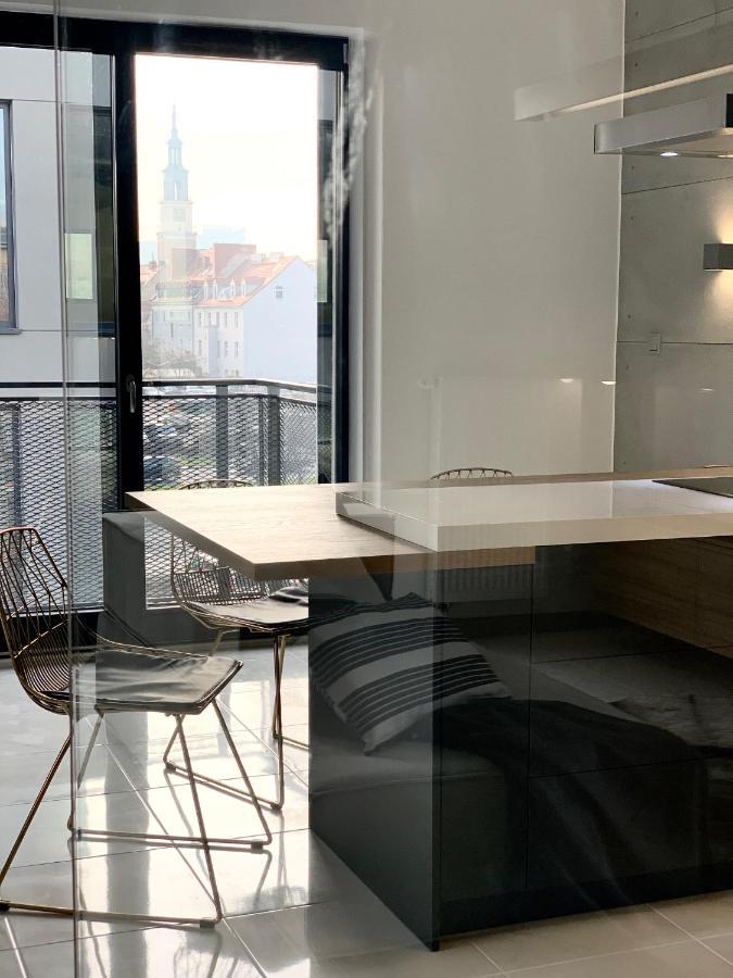 El Apartments - Antares พอซนาน ภายนอก รูปภาพ