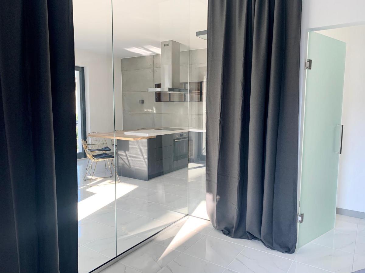 El Apartments - Antares พอซนาน ภายนอก รูปภาพ