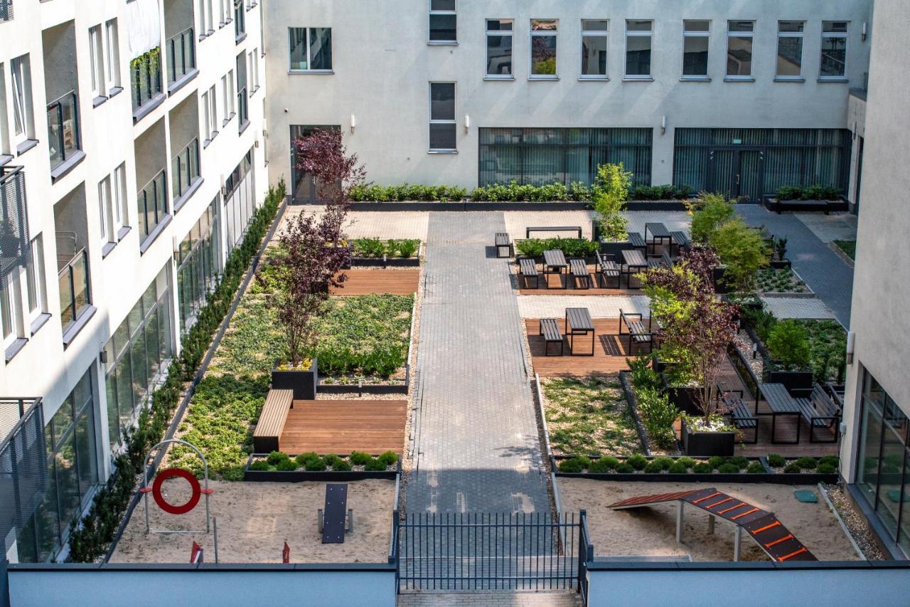 El Apartments - Antares พอซนาน ภายนอก รูปภาพ