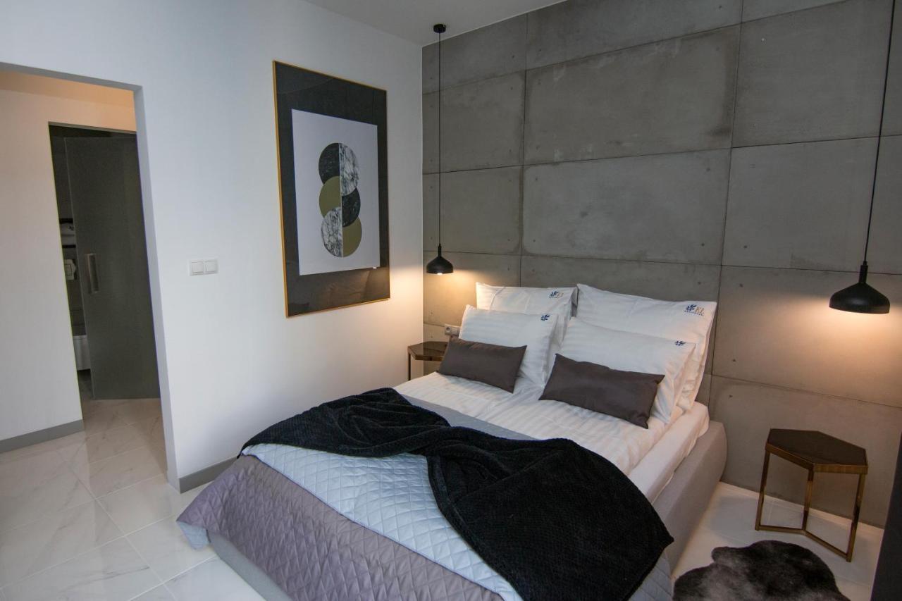 El Apartments - Antares พอซนาน ภายนอก รูปภาพ