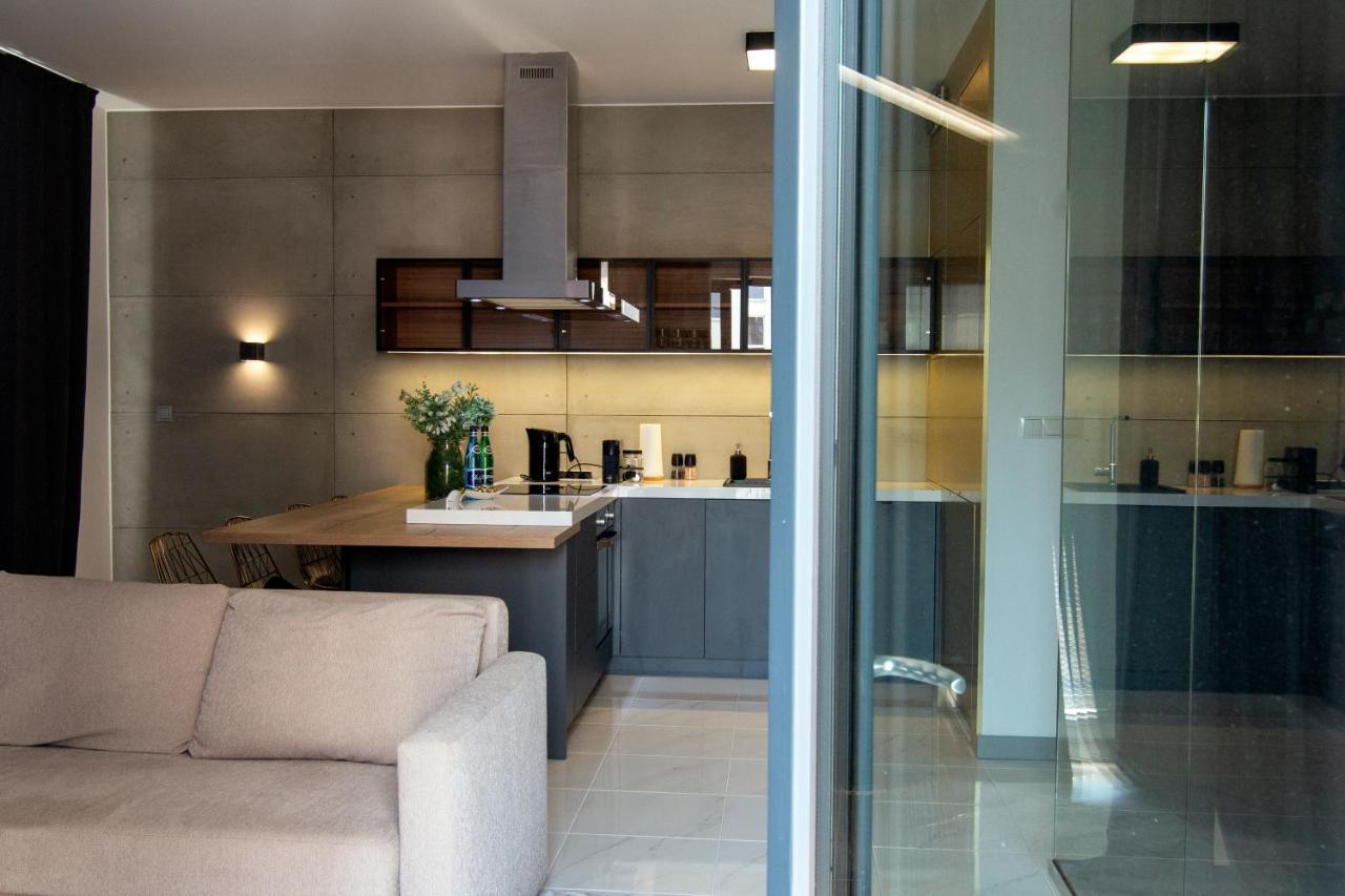 El Apartments - Antares พอซนาน ภายนอก รูปภาพ